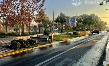 Casa en Venta en Avenida Alejandro Guzmán con Padre Hurtado a pasos de Municipalidad y Registro Civil