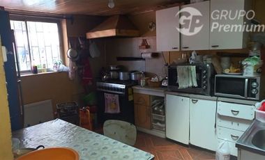 Casa en Venta en Avenida Alejandro Guzmán con Padre Hurtado a pasos de Municipalidad y Registro Civil