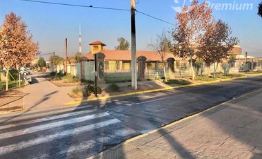 Casa en Venta en Avenida Alejandro Guzmán con Padre Hurtado a pasos de Municipalidad y Registro Civil