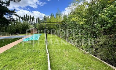 Local Comercial en Venta en 3 Cabañas en Terreno de 4.000 m2 Urbano, Centro de Quillon