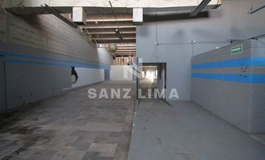 Boulevard López Mateos Pte.: Amplios locales con estacionamiento