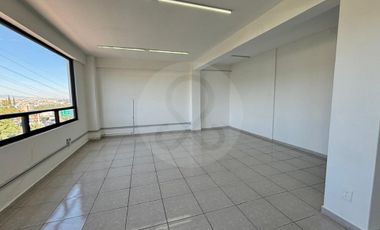 Edificio en venta en Magisterial Vista Bella