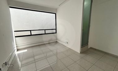 Edificio en venta en Magisterial Vista Bella