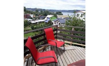 SE VENDE CASA CON CABAÑA AMOBLADAS UBICADAS EN SECTOR NERCON