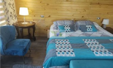 SE VENDE CASA CON CABAÑA AMOBLADAS UBICADAS EN SECTOR NERCON