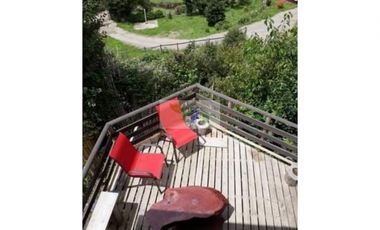 SE VENDE CASA CON CABAÑA AMOBLADAS UBICADAS EN SECTOR NERCON