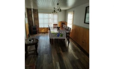 SE VENDE CASA CON CABAÑA AMOBLADAS UBICADAS EN SECTOR NERCON