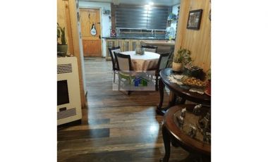 SE VENDE CASA CON CABAÑA AMOBLADAS UBICADAS EN SECTOR NERCON