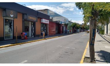 Venta terreno comercial construido pleno centro San Felipe