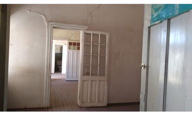 Venta terreno comercial construido pleno centro San Felipe
