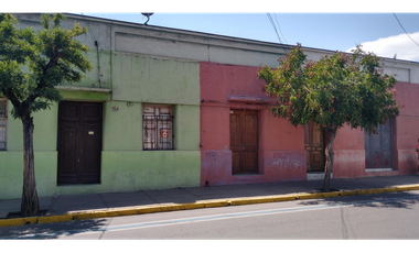 Venta terreno comercial construido pleno centro San Felipe