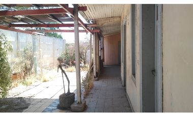 Venta terreno comercial construido pleno centro San Felipe