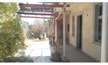 Venta terreno comercial construido pleno centro San Felipe