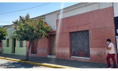 Venta terreno comercial construido pleno centro San Felipe