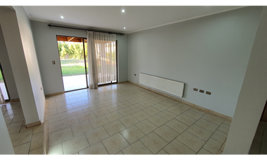 Venta casa aislada 4D 3B condominio Rinconada de Los Andes