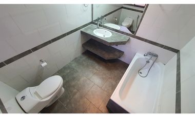 Venta casa aislada 4D 3B condominio Rinconada de Los Andes