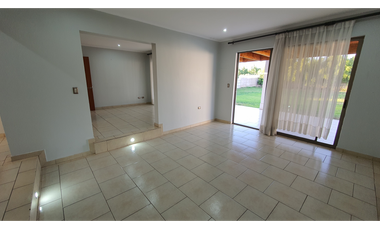 Venta casa aislada 4D 3B condominio Rinconada de Los Andes