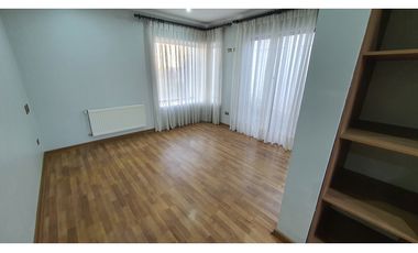 Venta casa aislada 4D 3B condominio Rinconada de Los Andes