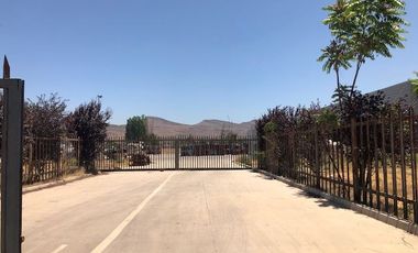 Sitio en Arriendo en Tipo comercial en Santa Elena Sur