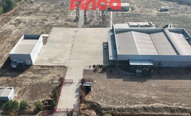 Sitio en Arriendo en Tipo comercial en Santa Elena Sur