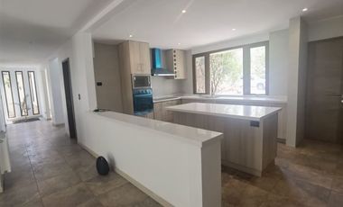 Casa en Venta en Condominio Los Bosques