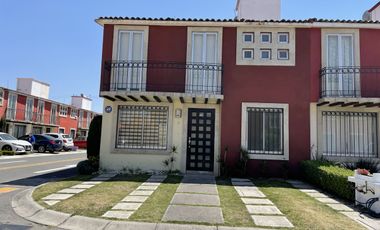 casa en renta en toluca, zona de facil acceso a cdmx, doble filtro de seguridad
