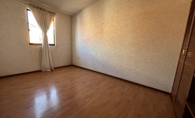 casa en renta toluca, zona aeropuerto, rapida salida a cdmx, doble filtro de seguridad-