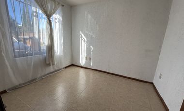 casa en renta toluca, zona aeropuerto, rapida salida a cdmx, doble filtro de seguridad-