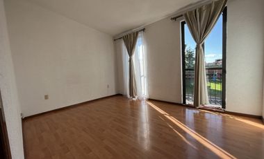 casa en renta toluca, zona aeropuerto, rapida salida a cdmx, doble filtro de seguridad-