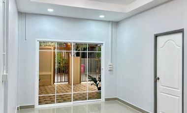 FOR SELL House Baan Kritsada Nakhon 10 MRT-Thailand Cultural Centre CX-111243