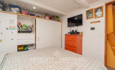 Hermosa casa estilo colonial en sitio de 624m2 en Pirque