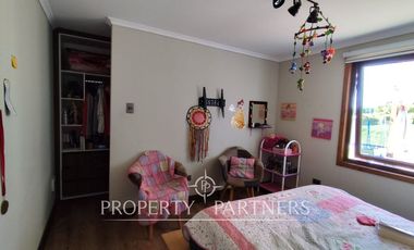 Hermosa parcela con casa en condominio.