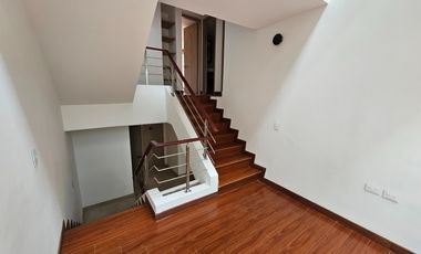 ¡Tu Refugio Exclusivo en el Corazón de Bogotá! CASA VIRREY