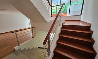 ¡Tu Refugio Exclusivo en el Corazón de Bogotá! CASA VIRREY