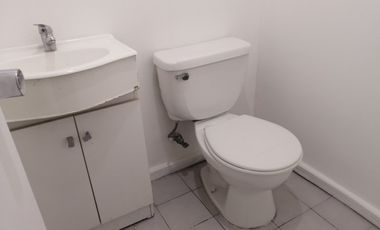 ESTUPENDA  OFICINA A  PASOS METRO LOS LEONES