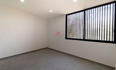 CASA EN VENTA EN PRIVANZA SOLARES, ZAPOPAN JAL.