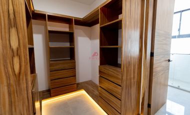 CASA EN VENTA EN PRIVANZA SOLARES, ZAPOPAN JAL.
