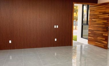 CASA EN VENTA EN PRIVANZA SOLARES, ZAPOPAN JAL.