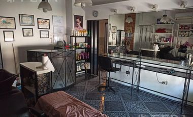 Venta  Casa 3 ambientes con cochera y  patio en Gerli