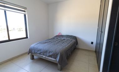 CASA EN VENTA EN SOLARES, COTO VALEIRA, ZAPOPAN JALISCO.