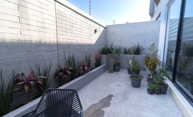 CASA EN VENTA EN SOLARES, COTO VALEIRA, ZAPOPAN JALISCO.