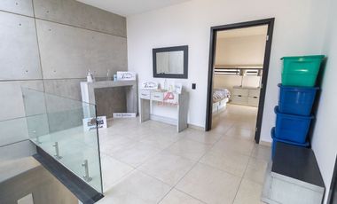 CASA EN VENTA EN SOLARES, COTO VALEIRA, ZAPOPAN JALISCO.