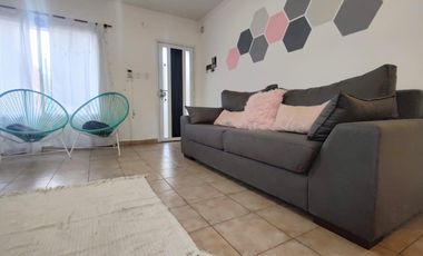 Casa en venta dos dormitorios en Junin mas casa interna