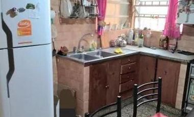 Casa en venta - 4 Dormitorios 2 Baños - Cochera - 210Mts2 - Ituzaingó