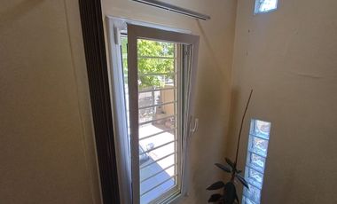 Duplex en venta - CENTENARIO casco viejo.