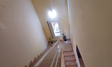 Duplex en venta - CENTENARIO casco viejo.
