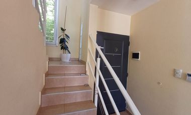 Duplex en venta - CENTENARIO casco viejo.