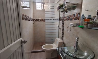 Casa comercial sobre vía principal en el Hipodromo Soledad