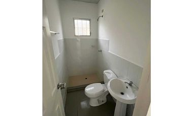SE ALQUILA CASA NUEVA EN SANTIAGO LOS SUEÑOS