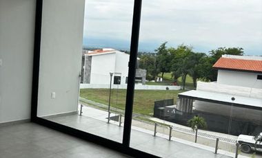 Casa en Fraccionamiento en PARAISO COUNTRY CLUB Emiliano Zapata - GSI-1440-Fr